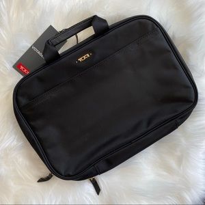 NWT Tumi Madina Cosmetic